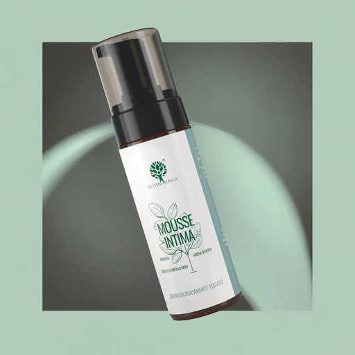 RedMoringa Mousse Intima, gentle intimate cleanser with Moringa, mint water and bilberry, pump bottle