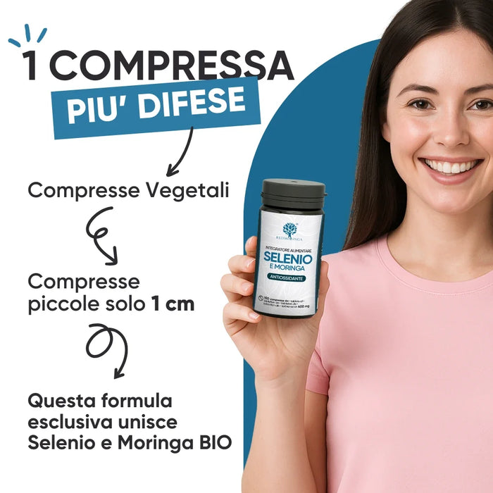 Donna con il flacone Selenio e Moringa RedMoringa: una compressa vegetale al giorno, piccola solo 1 cm, per le difese