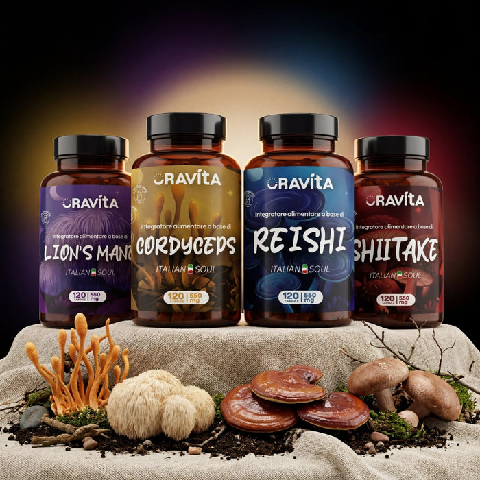 Kit 4 funghi Oravita con funghi freschi in primo piano: Lion's Mane, Cordyceps, Reishi e Shiitake, 480 capsule totali