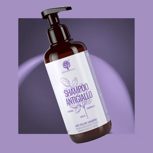 RedMoringa natural anti-yellow shampoo with Moringa, chamomile and mallow, pump bottle on a lilac background
